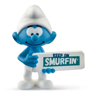 持 Smurfin 标牌的蓝精灵